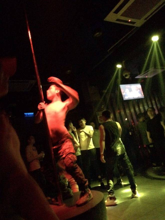 你不是一個人 视频封面