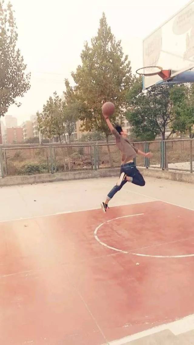 眾矢之的 视频封面