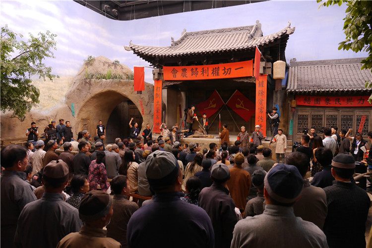 做個有錢人 视频封面