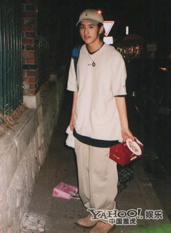 墳墓舞者 视频封面