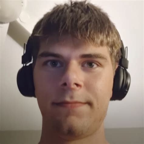 會長的貼身校花 视频封面