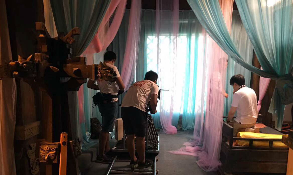 修女有槍 视频封面