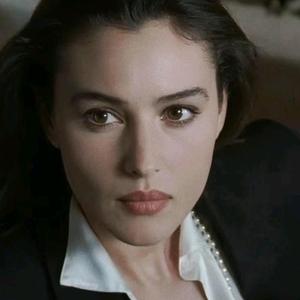 假證人 视频封面