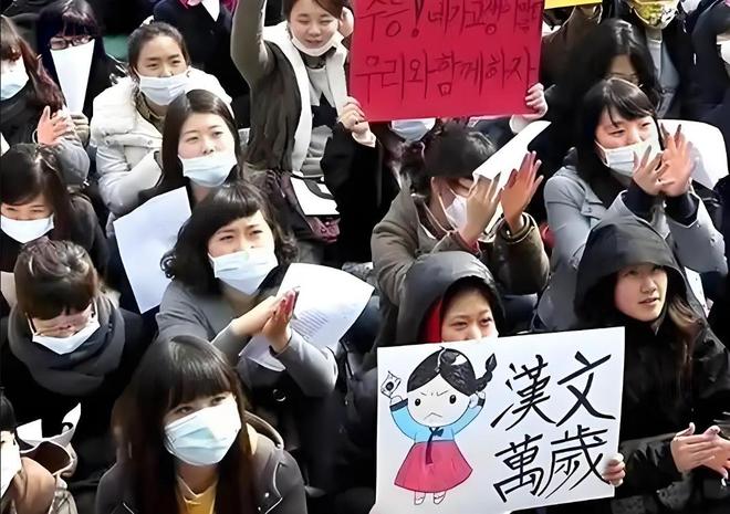 住貨車的女士 视频封面