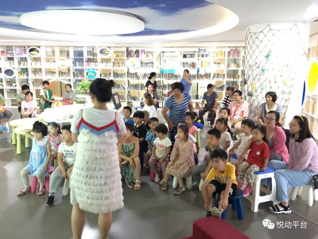 嗜血狂蜂 视频封面