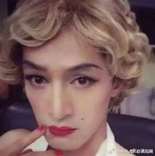 低俗喜劇 视频封面